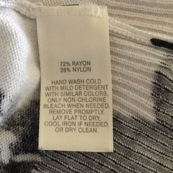 08 White House Black Market Cardigan - Picture 8 of 9